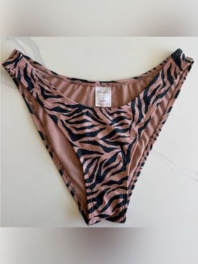Xhilaration NWOT Zebra Print High Cut Bikini Bottoms Size L